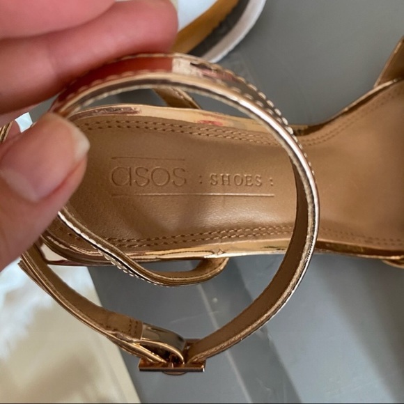 ASOS Design Wide Fit Honeywell Rose Gold Barely There Block Heel Sandals - Picture 8 of 8